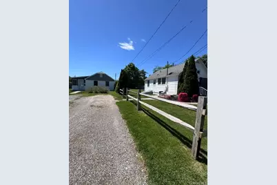 19 Carlson Lane, East Northport, NY 11731 - Photo 3