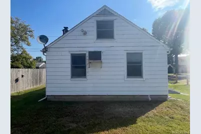 19 Carlson Lane, East Northport, NY 11731 - Photo 3