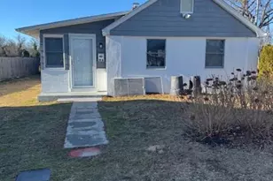 19 Carlson Ln, East Northport, NY 11731 - Photo 17