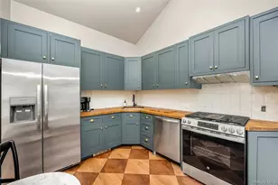 16 Rider Ave, Malverne, NY 11565 - Photo 15