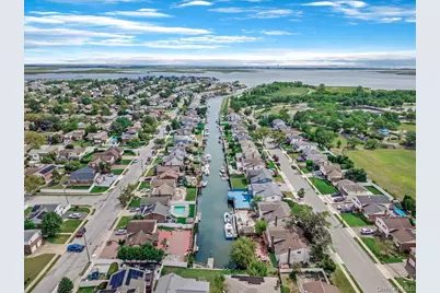 3249 Wolfson Drive, Baldwin, NY 11510 - Photo 11