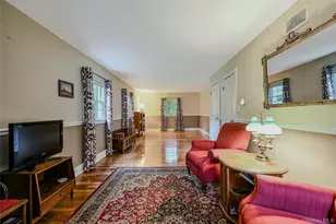 50 Hillcrest Ave, Port Jefferson, NY 11777 - Photo 17