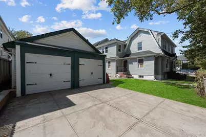 10708 132nd Street, Richmond Hill, NY 11419 - Photo 3