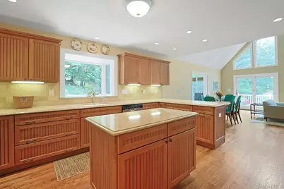 100 Old Farm Road N, Chappaqua, NY 10514 - Photo 15