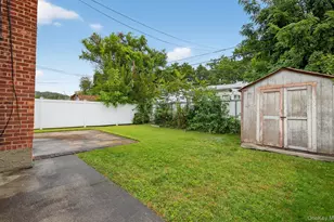 82-39 232nd St, Bellerose, NY 11427 - Photo 23