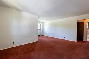 244-16 57th Dr, Douglaston, NY 11362 - Photo 3