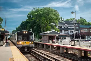 244-16 57th Dr, Douglaston, NY 11362 - Photo 17