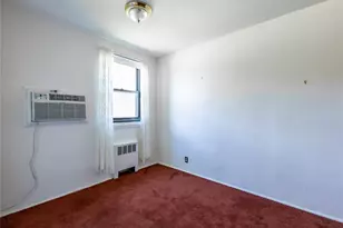 244-16 57th Dr, Douglaston, NY 11362 - Photo 9