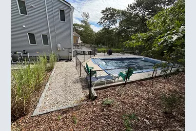 27 Newtown Court, Hampton Bays, NY 11946 - Photo 33