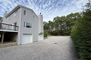 27 Newtown Ct, Hampton Bays, NY 11946 - Photo 43