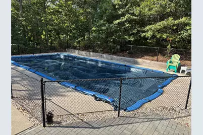 27 Newtown Court, Hampton Bays, NY 11946 - Photo 37