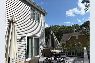 27 Newtown Court, Hampton Bays, NY 11946 - Photo 27