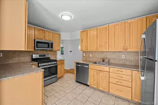 2710 Edgehill Ave, Bronx, NY 10463 - Photo 7