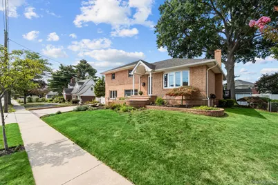 79 Stewart Avenue, Bethpage, NY 11714 - Photo 3