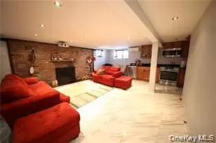 2032 Hobart Ave, Bronx, NY 10461 - Photo 19