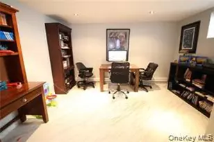 2032 Hobart Ave, Bronx, NY 10461 - Photo 21