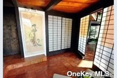 48 Westland Drive, Glen Cove, NY 11542 - Photo 17