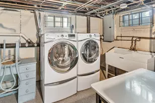 35 Carlton St, Malverne, NY 11565 - Photo 35