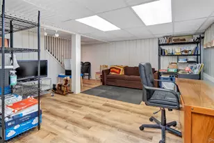 35 Carlton St, Malverne, NY 11565 - Photo 33