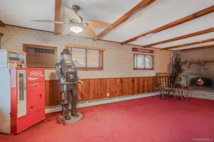 246 Blacksmith Rd, Levittown, NY 11756 - Photo 13