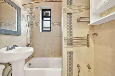 21-28 35th #2A, Astoria, NY 11105 - Photo 9