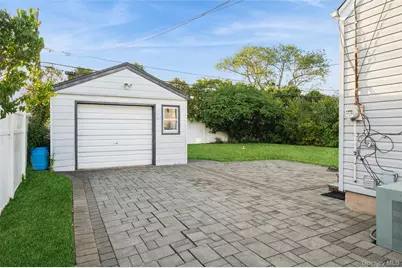 107 Cardinal Road, Levittown, NY 11756 - Photo 5