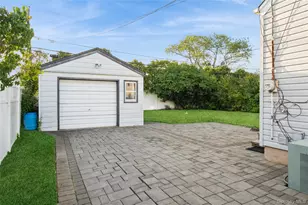 107 Cardinal Rd, Levittown, NY 11756 - Photo 5