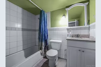 269 E Columbia Street, Hempstead, NY 11550 - Photo 3