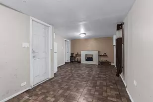 269 E Columbia St, Hempstead, NY 11550 - Photo 5