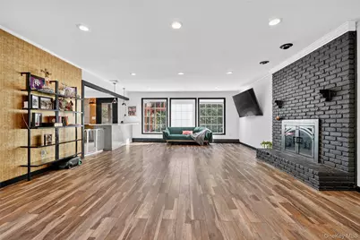 306 S Pascack Road, Nanuet, NY 10954 - Photo 9