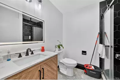 306 S Pascack Road, Nanuet, NY 10954 - Photo 21