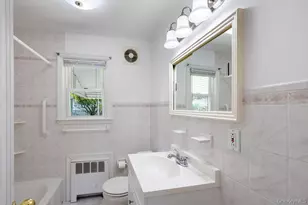 73 Storey Ln, Yonkers, NY 10710 - Photo 11