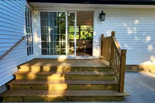 566 Locust Ave, Oakdale, NY 11769 - Photo 27