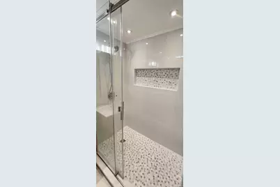 566 Locust Avenue, Oakdale, NY 11769 - Photo 25