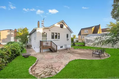 99 Hunter Avenue, Valley Stream, NY 11580 - Photo 29