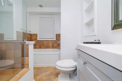 3731 Park Avenue, Wantagh, NY 11793 - Photo 19