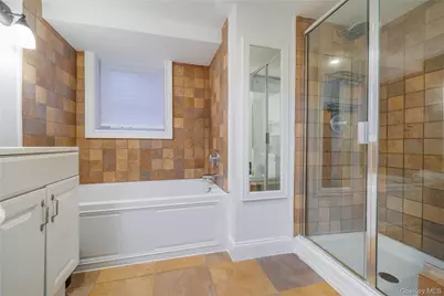 3731 Park Avenue, Wantagh, NY 11793 - Photo 13