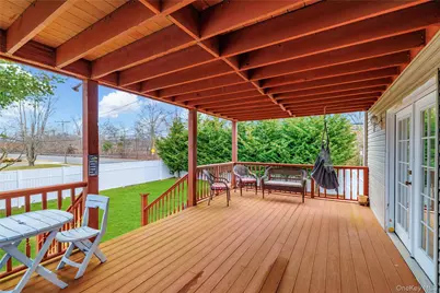 3731 Park Avenue, Wantagh, NY 11793 - Photo 7