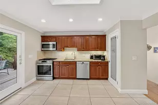 17 John F Kennedy Dr, Stony Point, NY 10980 - Photo 15