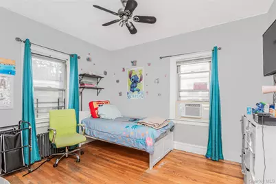 3212 Fish Avenue, Bronx, NY 10469 - Photo 9