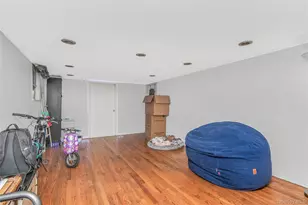 3212 Fish Ave, Bronx, NY 10469 - Photo 15