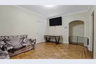 1539 Hollywood Avenue, Bronx, NY 10461 - Photo 13