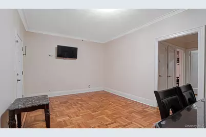 1539 Hollywood Avenue, Bronx, NY 10461 - Photo 19