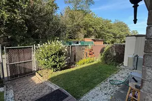 15 Harrison Ave, Amityville, NY 11701 - Photo 17
