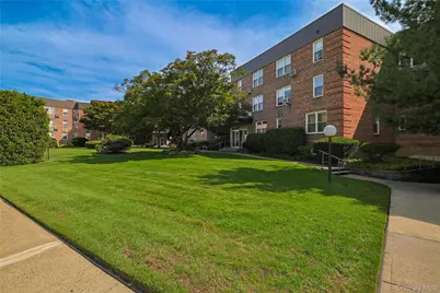 530 Dubois Avenue #1B, Valley Stream, NY 11581 - Photo 19