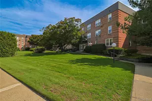 530 Dubois Ave, Valley Stream, NY 11581 - Photo 19