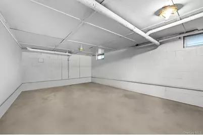 145 Cornwell Avenue, Valley Stream, NY 11580 - Photo 13