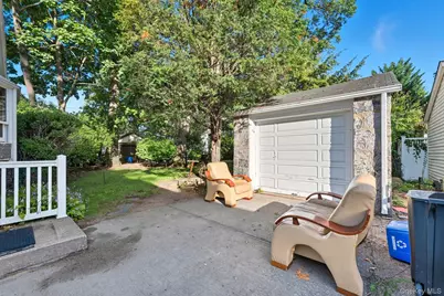 145 Cornwell Avenue, Valley Stream, NY 11580 - Photo 17