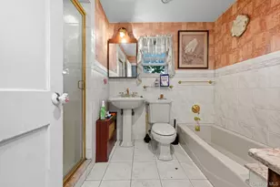 145 Cornwell Ave, Valley Stream, NY 11580 - Photo 15