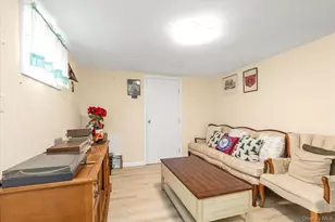 27 Juniper Rd, Port Washington, NY 11050 - Photo 21